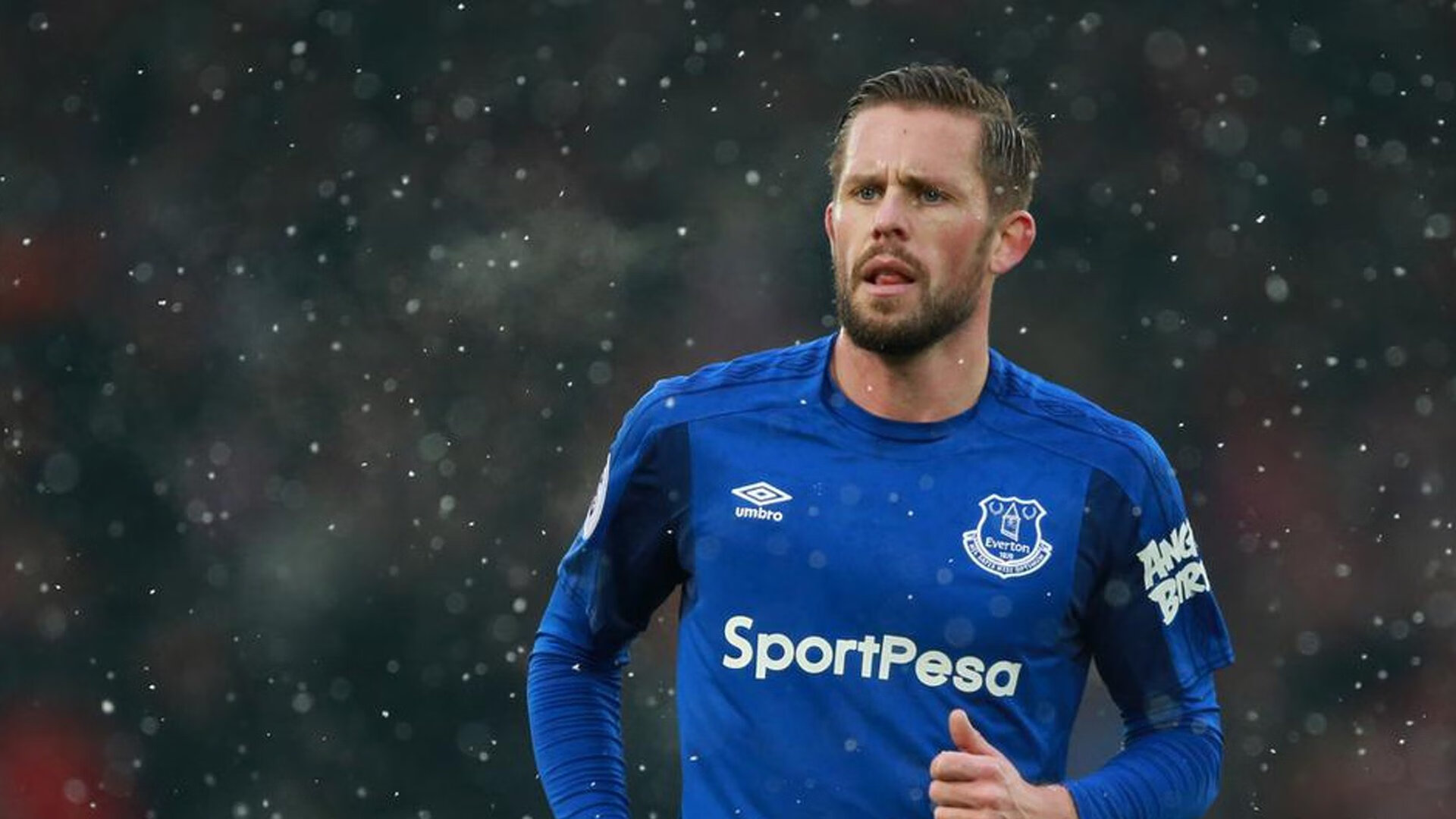 詹姆斯末节封神!凯尔特人强行终结鹈鹕连胜,39岁老将再证关键先生本色